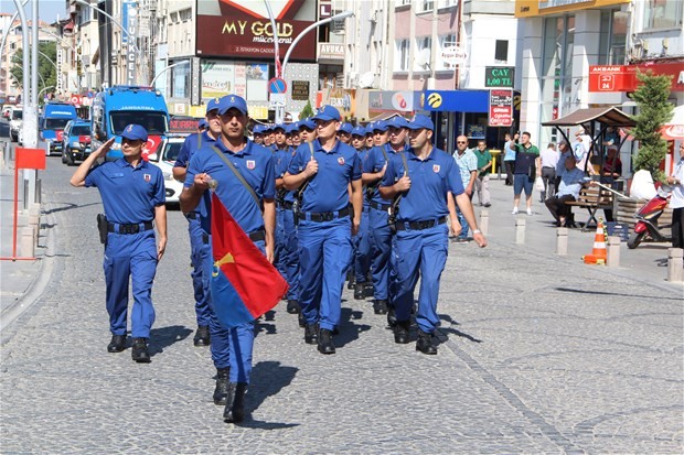 Tüm yurtta Zafer Bayramı kutlanması