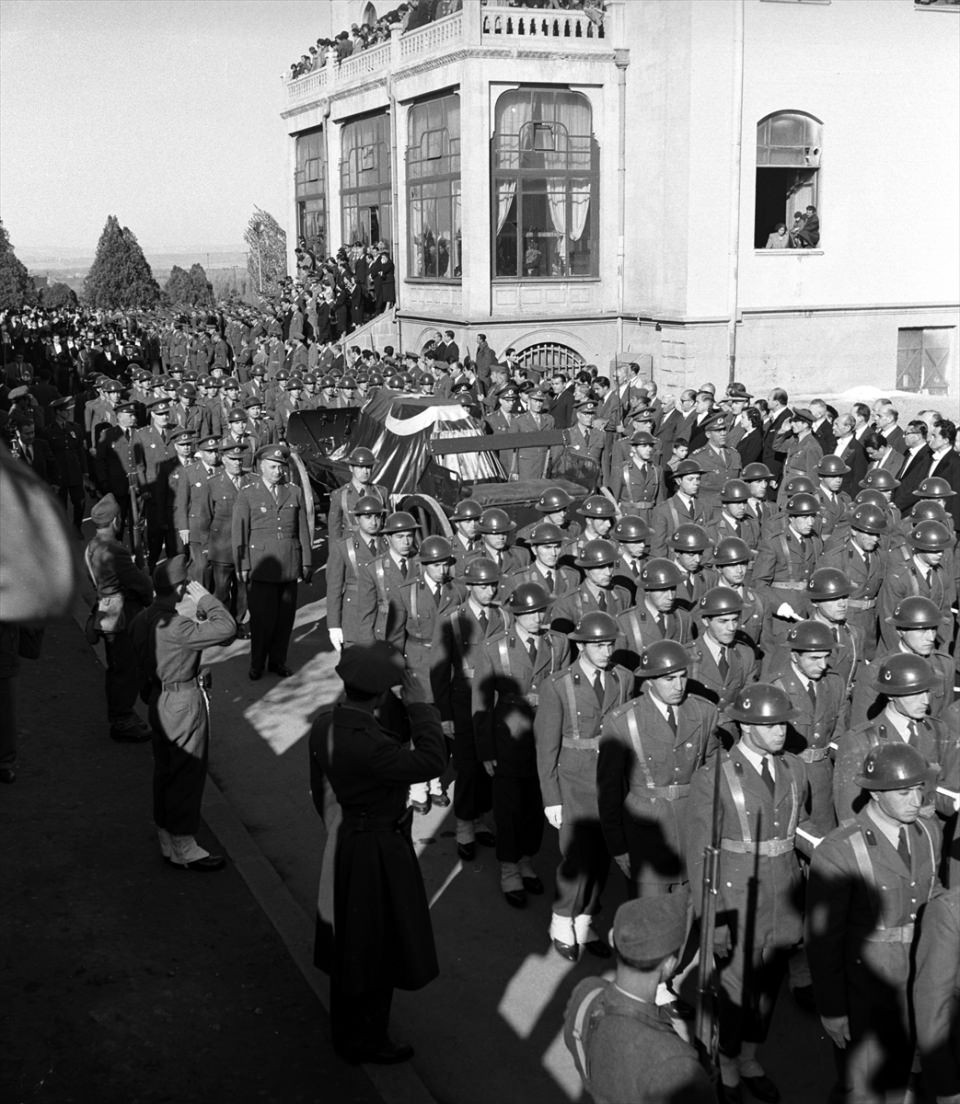 30 Ağustos'un görülmemiş tarihi fotoğrafları