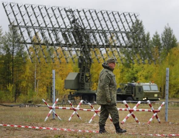 Putin Türk kökenli bakan ile Vostok-2018'i izledi