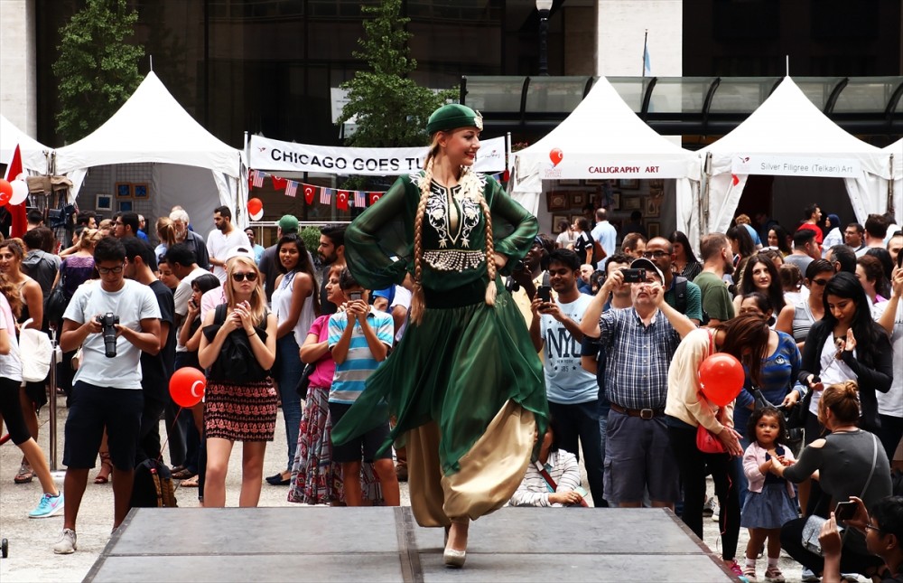 ABD'de 15. Chicago Türk Festivali başladı