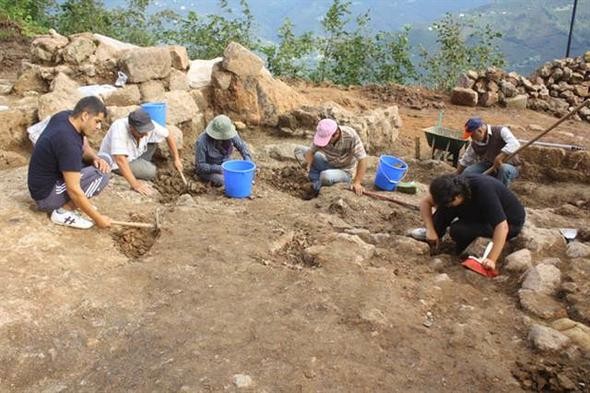 Kurul Kalesi’nde 8 yıllık kazı sona erdi! 2 bin parça tarihi eser bulundu