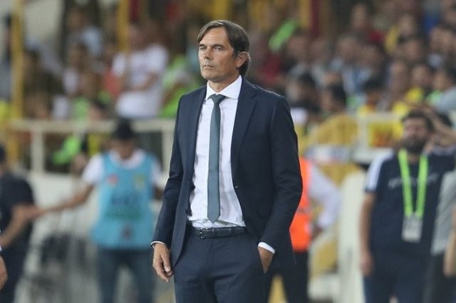 Fenerbahçeli taraftarlardan Cocu isyanı