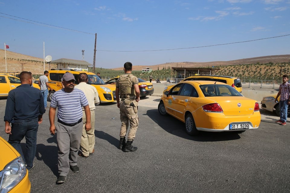 Cilvegözü Sınır Kapısı önünde taksici eylemi