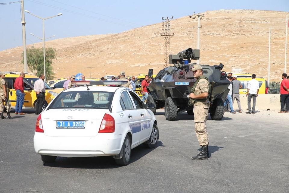 Cilvegözü Sınır Kapısı önünde taksici eylemi