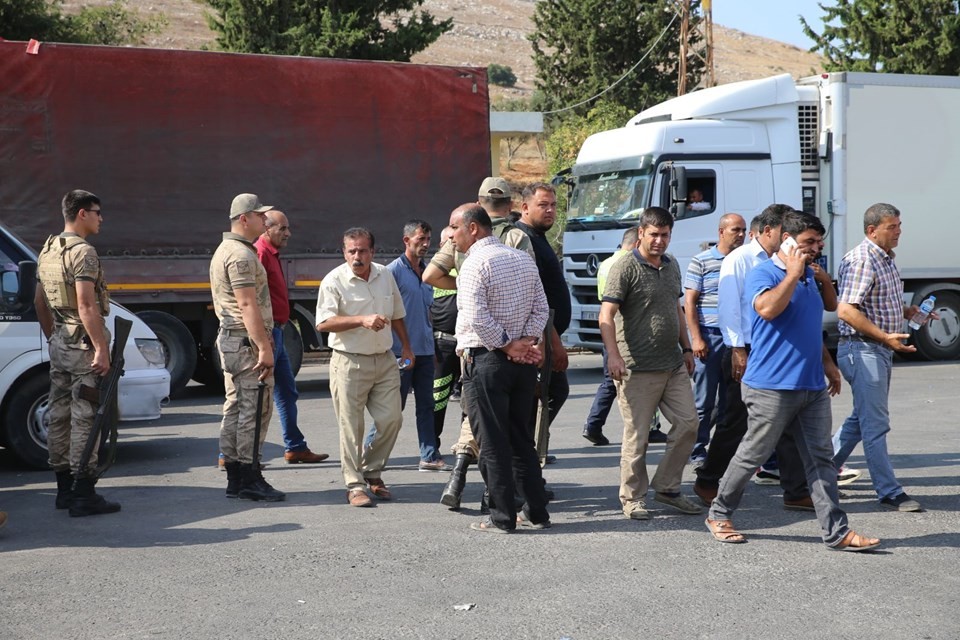 Cilvegözü Sınır Kapısı önünde taksici eylemi