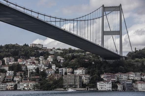 İstanbul Boğazı'nda satılık 60 yalı