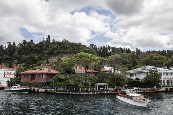 İstanbul Boğazı'nda satılık 60 yalı