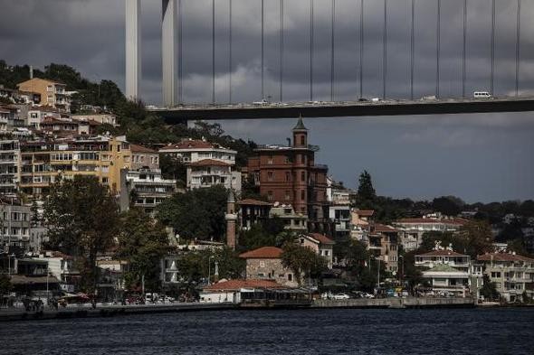 İstanbul Boğazı'nda satılık 60 yalı