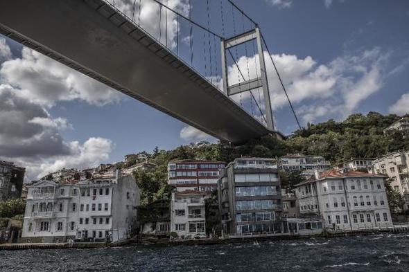 İstanbul Boğazı'nda satılık 60 yalı