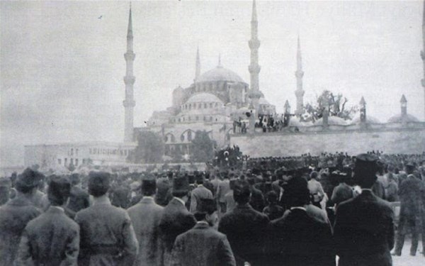 Arşivden çıkan eski İstanbul fotoğrafları