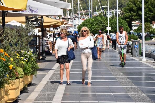 Malta bayraklı lüks yolcu gemisi Marmaris limanına demir attı