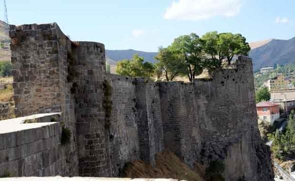  Bitlis Kalesi'ndeki mermer kitabenin sırrı çözüldü