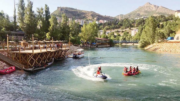 Terörle anılıyordu.. Artık turizm şehri