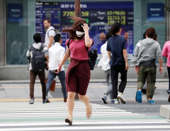 Japonya'da Jebi tayfunu: Yüz binlerce insan için tahliye emri