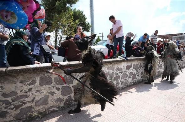 Balıkesir'in kurtuluş coşkusuna 'tülütabaklar' damga vurdu