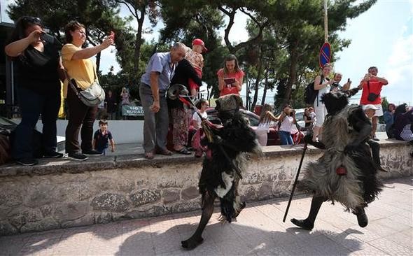 Balıkesir'in kurtuluş coşkusuna 'tülütabaklar' damga vurdu