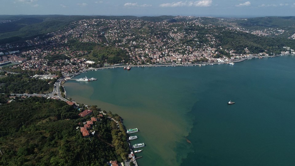 İstanbul'da gündüz geceye döndü