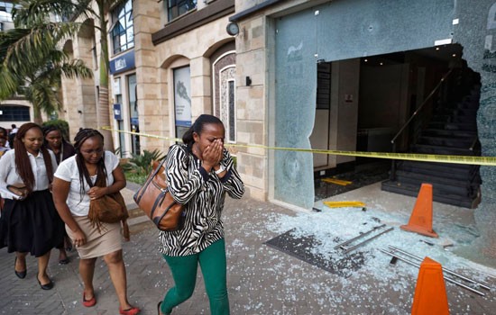 Nairobi'de otele bombalı, silahlı saldırı: 14 ölü