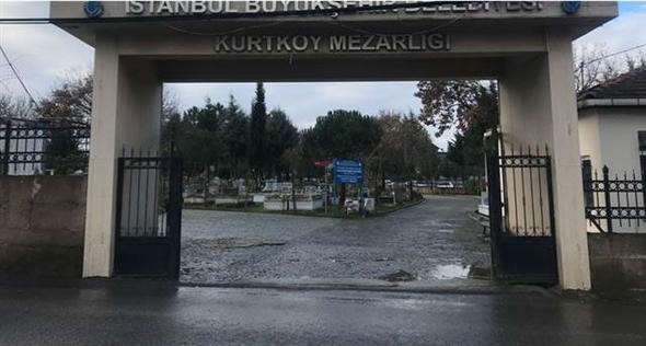 İki genç kızın katil zanlısı mezarlıkta not bırakmış