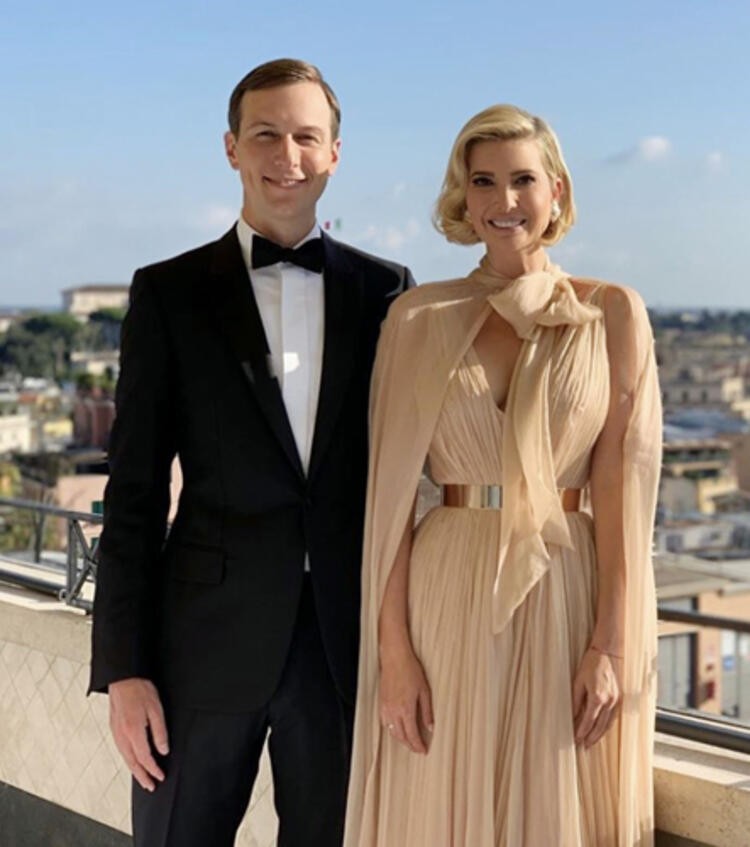 Ivanka Trump'ın gözü babasının koltuğunda