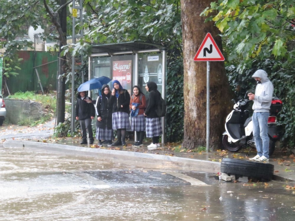 Beykoz ve Sarıyer'de yollar göle döndü