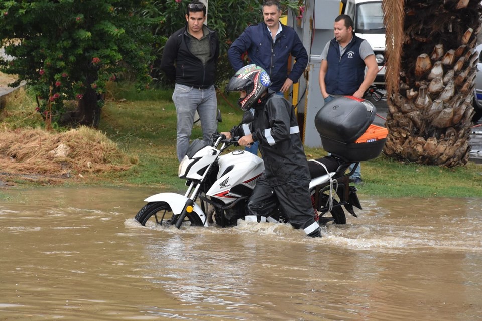 Turizm cennetinde kabus! Bodrum sular altında