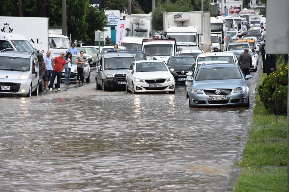 Turizm cennetinde kabus! Bodrum sular altında