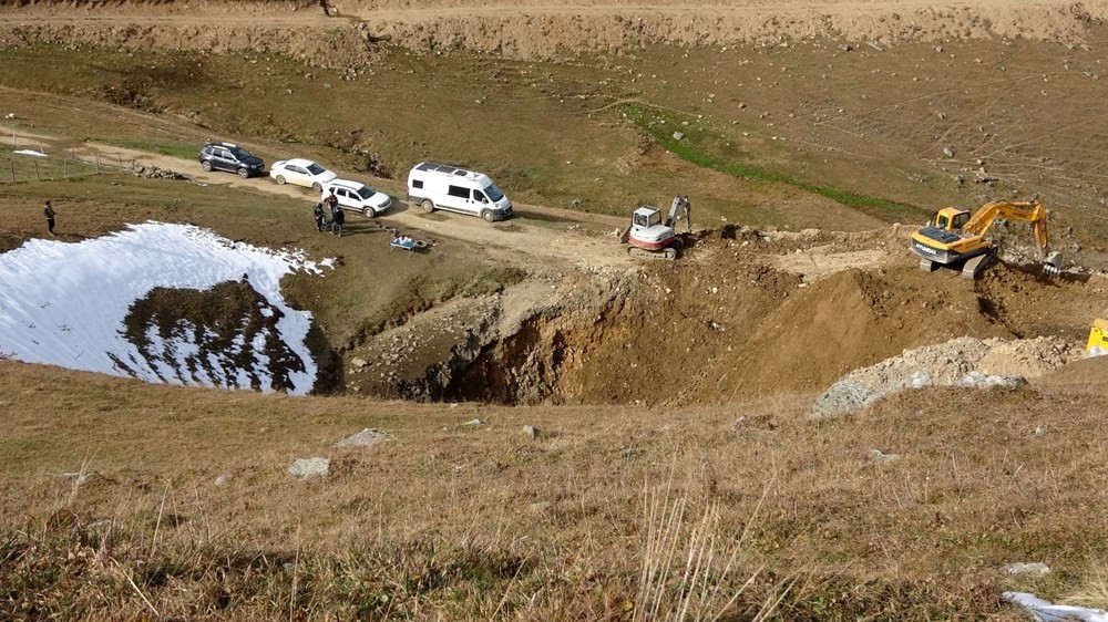 12 bin yıllık Dipsiz Göl'ü yok ettiler