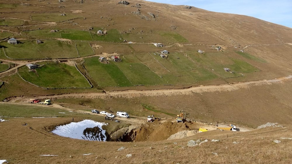 12 bin yıllık Dipsiz Göl'ü yok ettiler