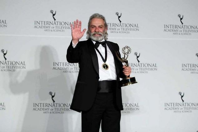 Haluk Bilginer'e Uluslararası Emmy ödülü