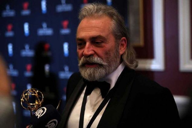 Haluk Bilginer'e Uluslararası Emmy ödülü