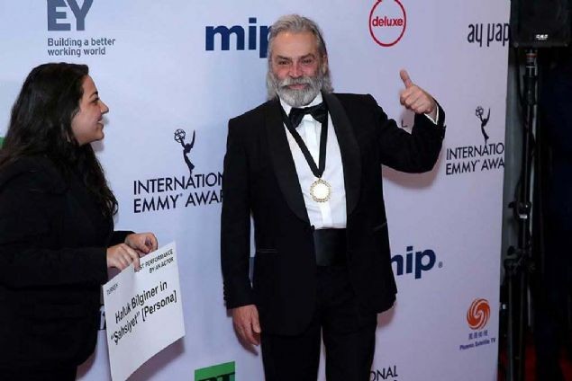 Haluk Bilginer'e Uluslararası Emmy ödülü