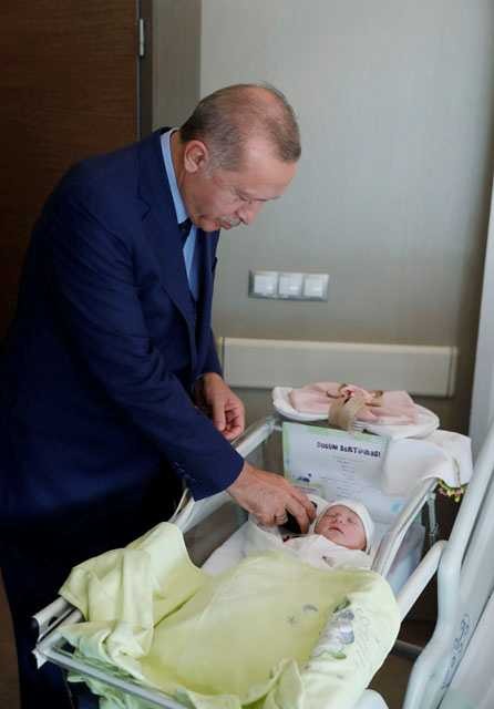 Cumhurbaşkanı Erdoğan eski Adalet Bakanı Kazan'ı ziyaret etti