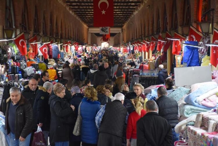 Alışveriş için Türkiye'ye akın ediyorlar