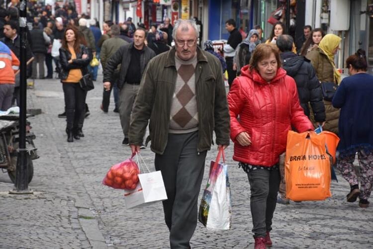 Alışveriş için Türkiye'ye akın ediyorlar