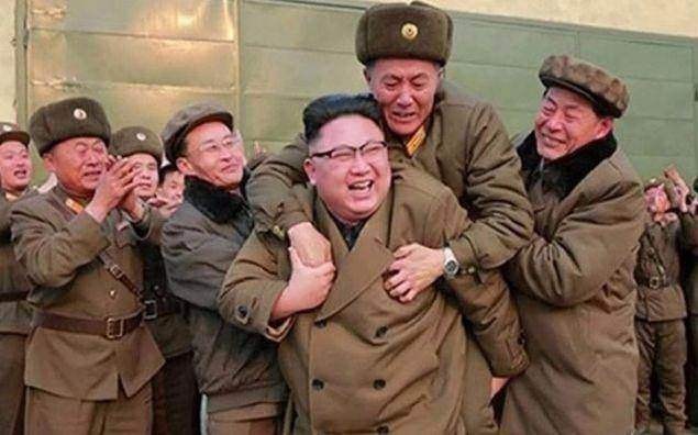 Kim Jong Un'un eşi Ri Sol Ju hakkında bilinmeyenler