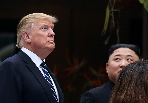 Trump ile Kim Jong Un ikinci kez bir araya geldi