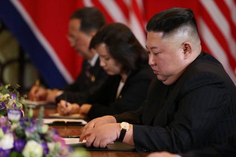 Trump ile Kim Jong Un ikinci kez bir araya geldi