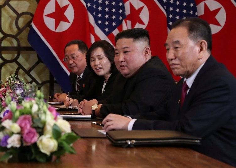 Trump ile Kim Jong Un ikinci kez bir araya geldi