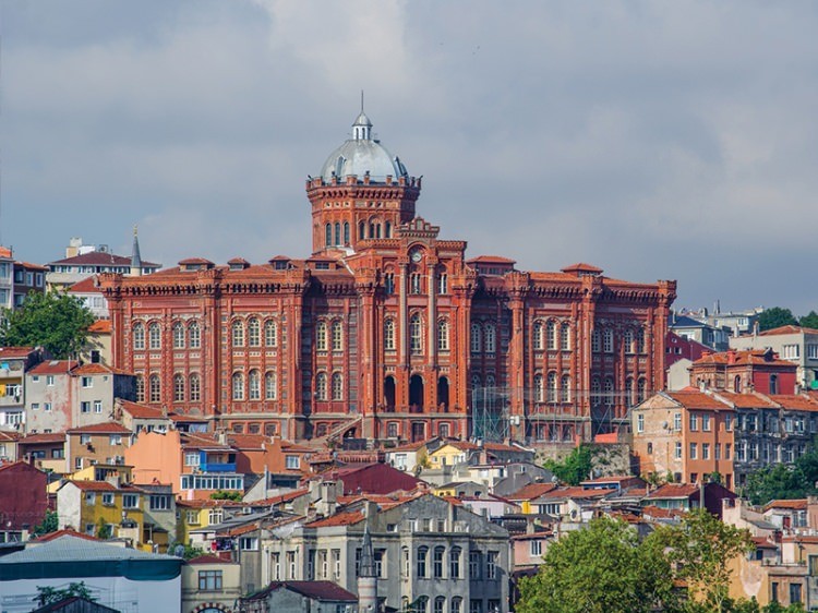 İstanbul'u en çok ve en az hangi ülke vatandaşları ziyaret ediyor?