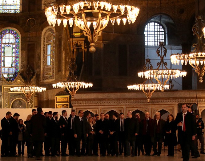 Çipras Ayasofya'yı gezdi!