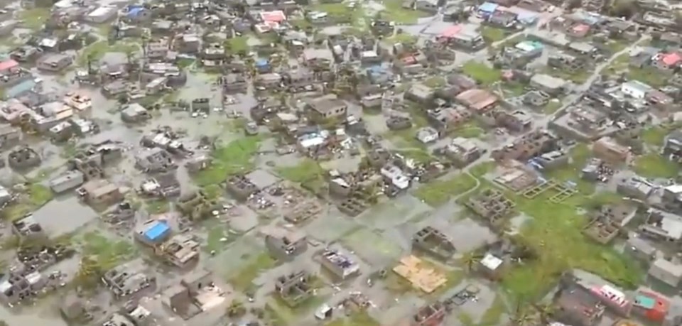 Tropik fırtına Mozambik'i vurdu: Yüzlerce ölü