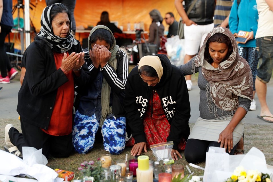 Yeni Zelanda’da kurbanlar için beyaz ayakkabı bırakıldı