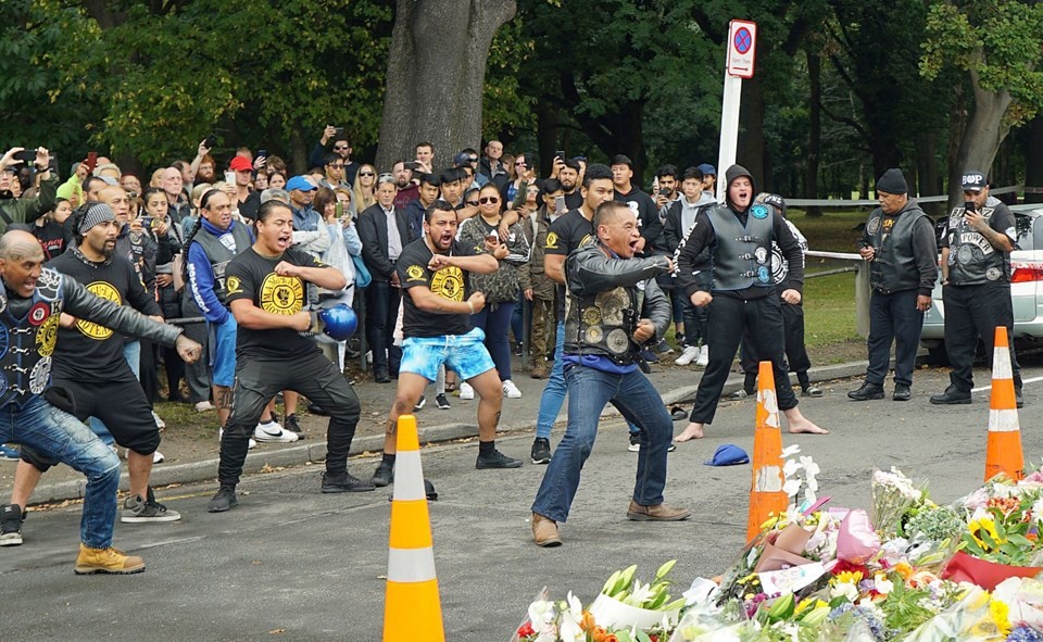 Yeni Zelanda’da kurbanlar için beyaz ayakkabı bırakıldı