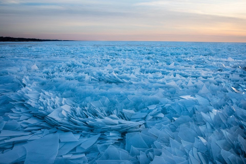 Michigan Gölü buz tuttu