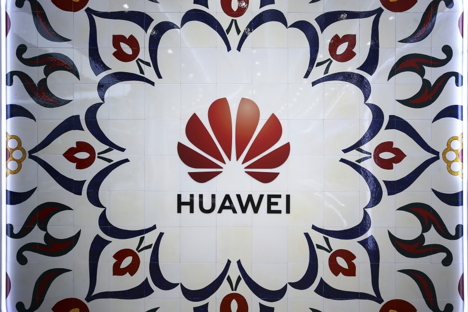 Huawei Türk mühendisler sırtladı