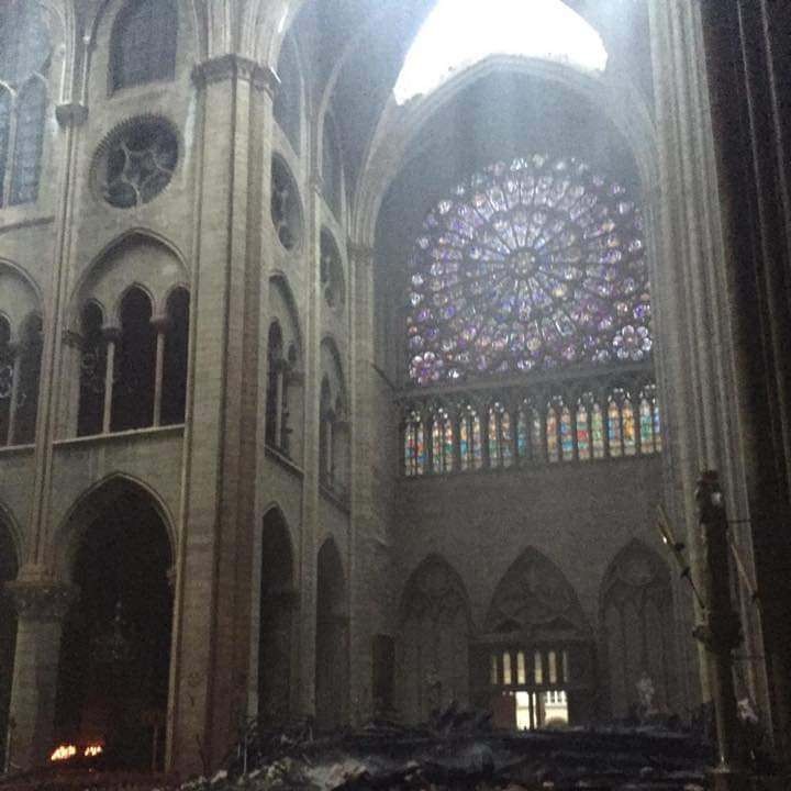 Notre Dame Katedrali yangın sonrası içeriden ilk kez görüntülendi!