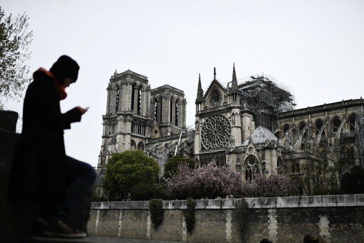 Notre Dame Katedrali yangın sonrası içeriden ilk kez görüntülendi!