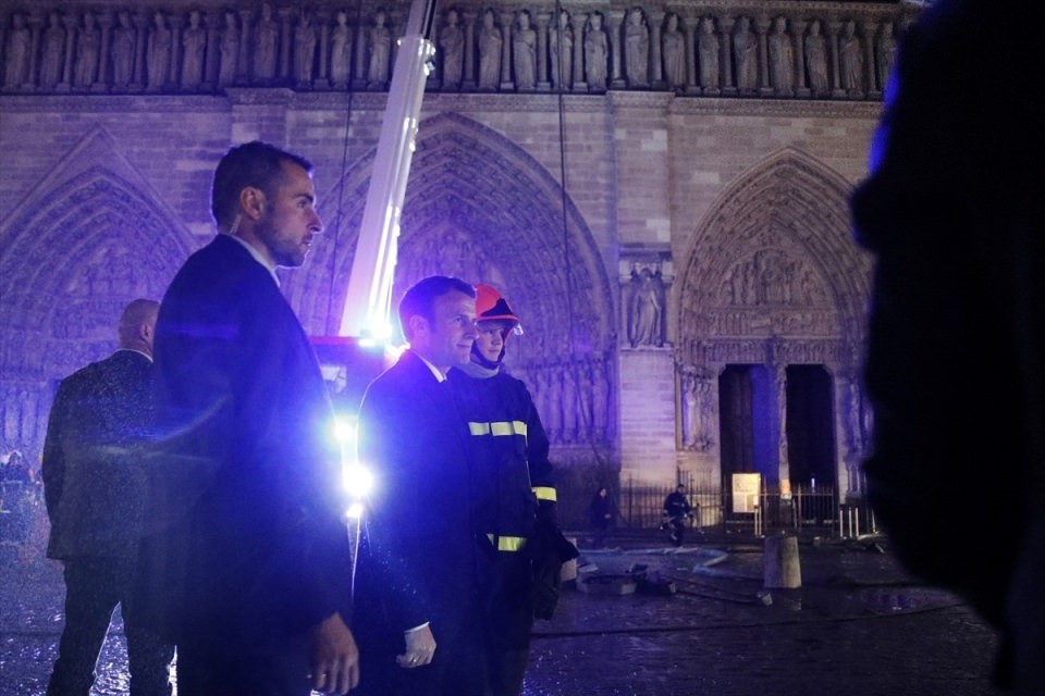 Notre Dame Katedrali yangın sonrası içeriden ilk kez görüntülendi!