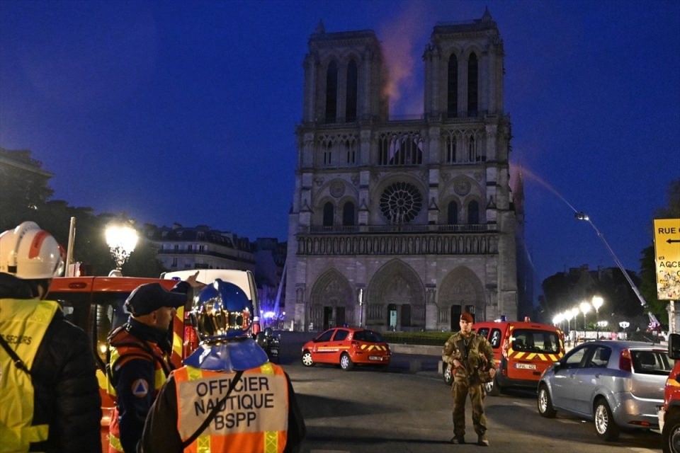 Notre Dame Katedrali yangın sonrası içeriden ilk kez görüntülendi!